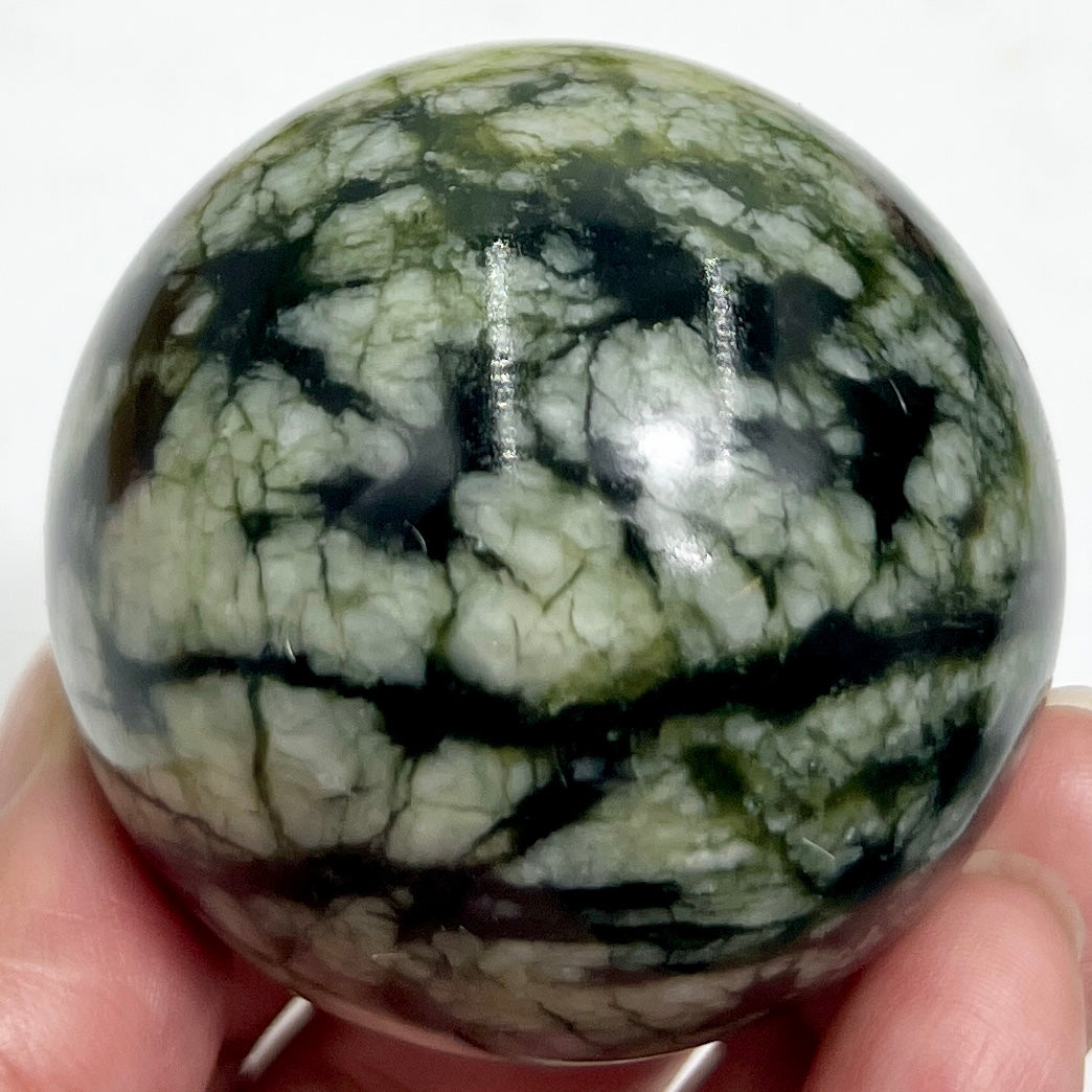 Jade Sphere Sphere Healing Crystal Ball 233g 54mm