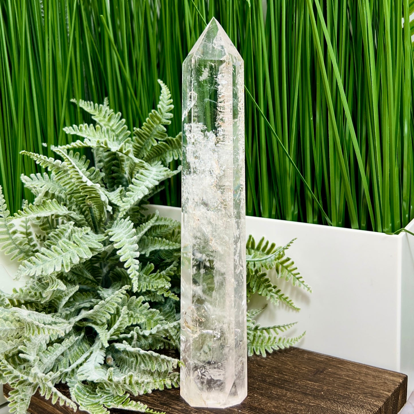 Clear Quartz Tower Top Quality Crystal Generator 506g 232mm