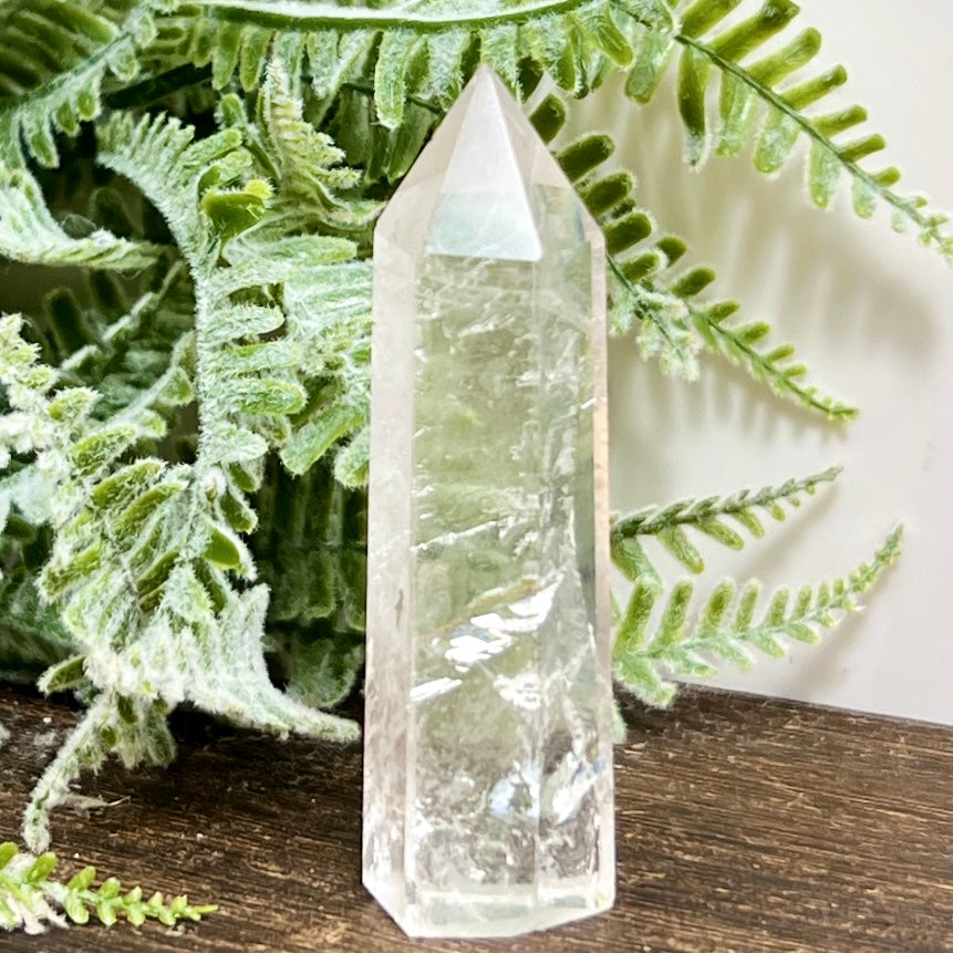 Clear Quartz Tower Top Quality Crystal Generator 42g 70mm