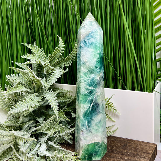 Snowflake Fluorite Blue Green Tower Healing Crystal Generator 1176g 238mm