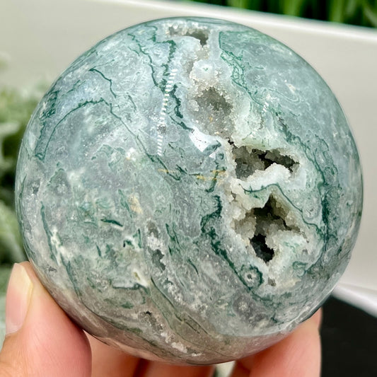 Moss Agate Sphere High Quality Crystal Ball 418g 70mm