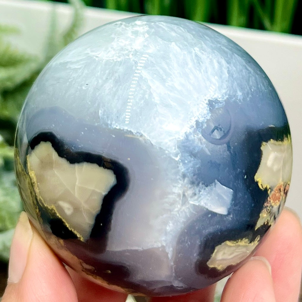 Volcanic Agate Quartz Sphere UV Reactive Healing Crystal Ball 376g 66mm