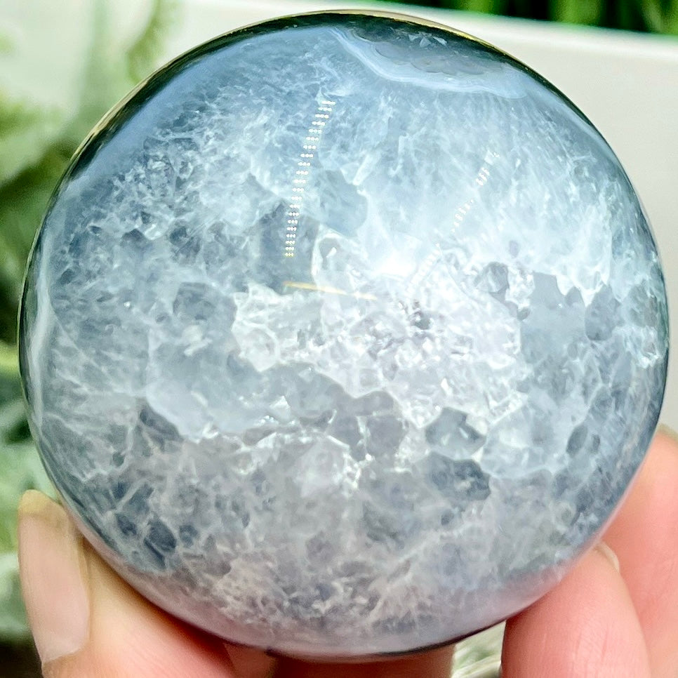 Volcanic Agate Quartz Sphere UV Reactive Healing Crystal Ball 260g 59mm