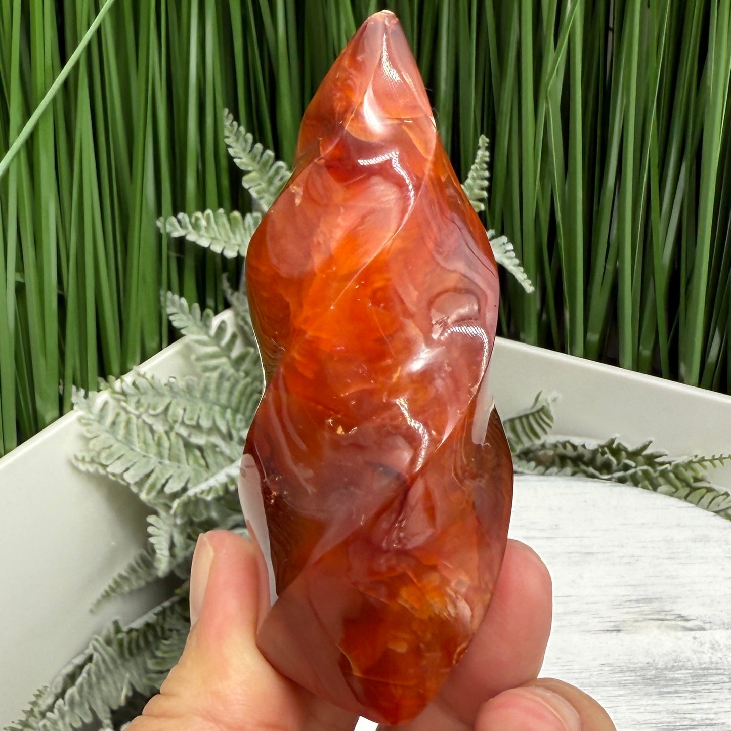 Carnelian Flame Stone of Endurance Motivation Healing Crystal Carving 139g