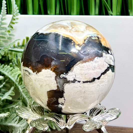 Volcanic Agate Quartz Sphere UV Reactive Healing Crystal Ball 390g 68mm