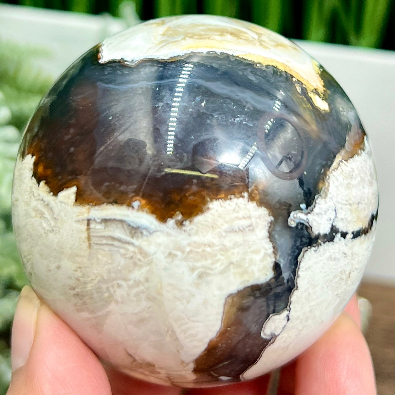 Volcanic Agate Quartz Sphere UV Reactive Healing Crystal Ball 390g 68mm