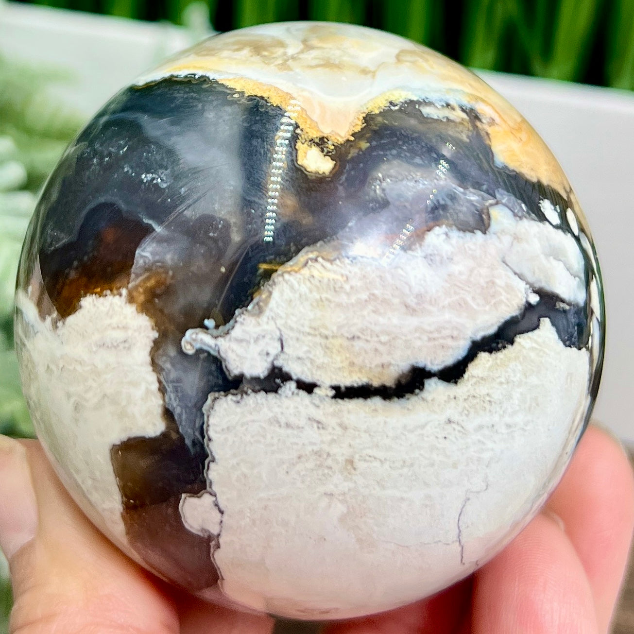 Volcanic Agate Quartz Sphere UV Reactive Healing Crystal Ball 390g 68mm