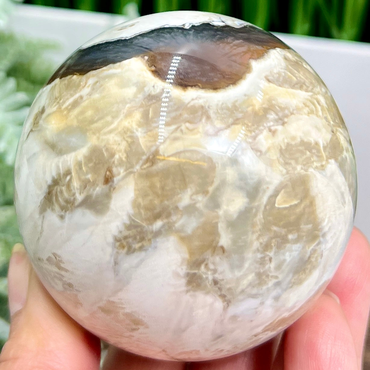 Volcanic Agate Quartz Sphere UV Reactive Healing Crystal Ball 390g 68mm