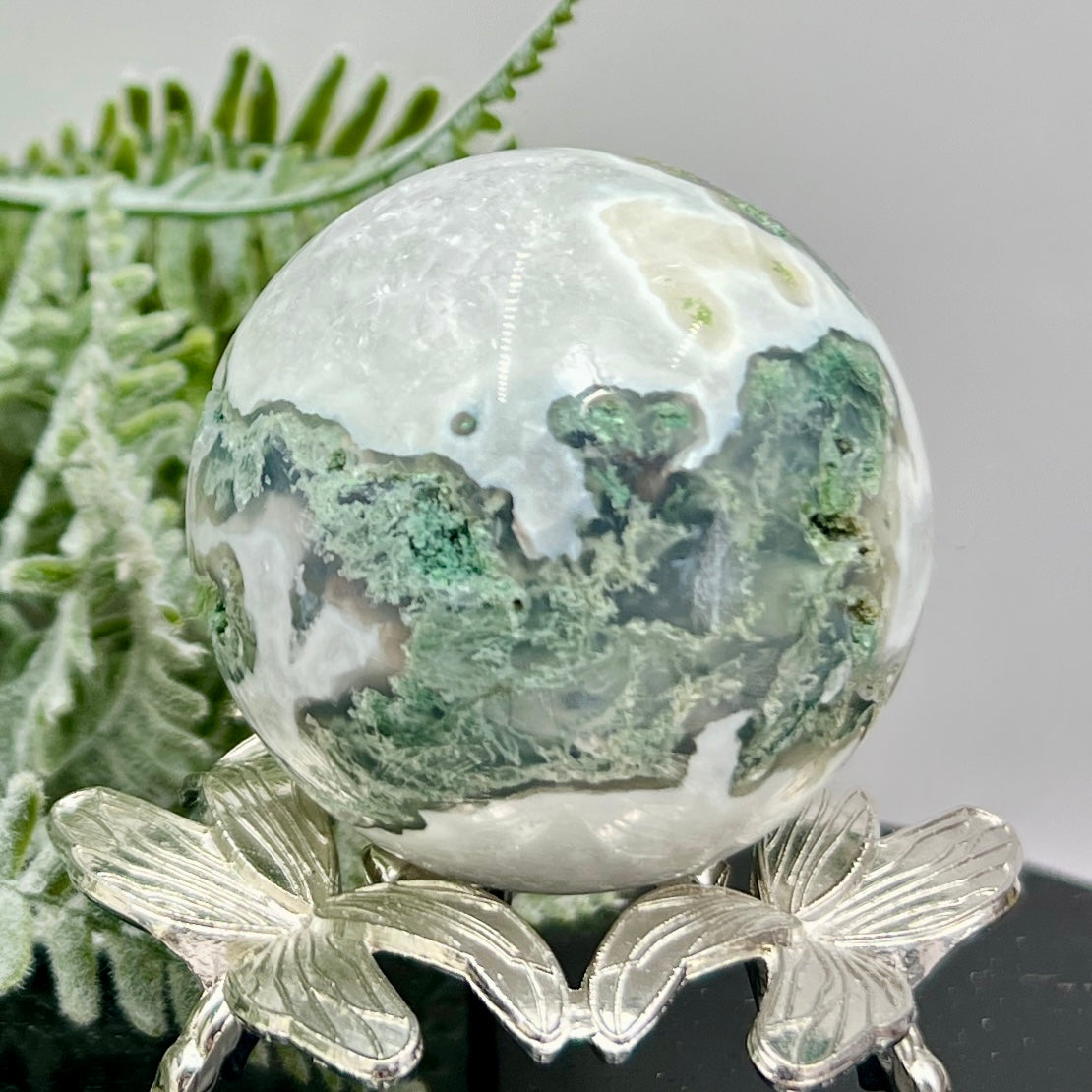 Moss Agate Sphere High Quality Crystal Ball 242g 57mm