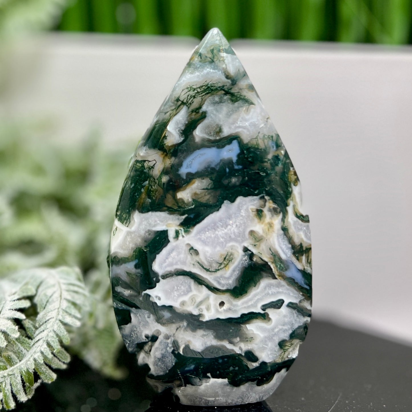 Moss Agate Quartz Druzy Flame High Quality Crystal 364g 129mm