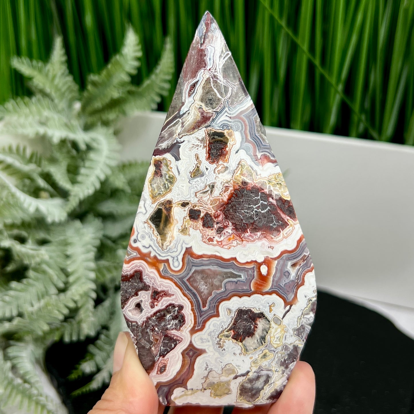 Mexican Crazy Lace Agate Flame Crystal Laughter Stone 338g 128mm