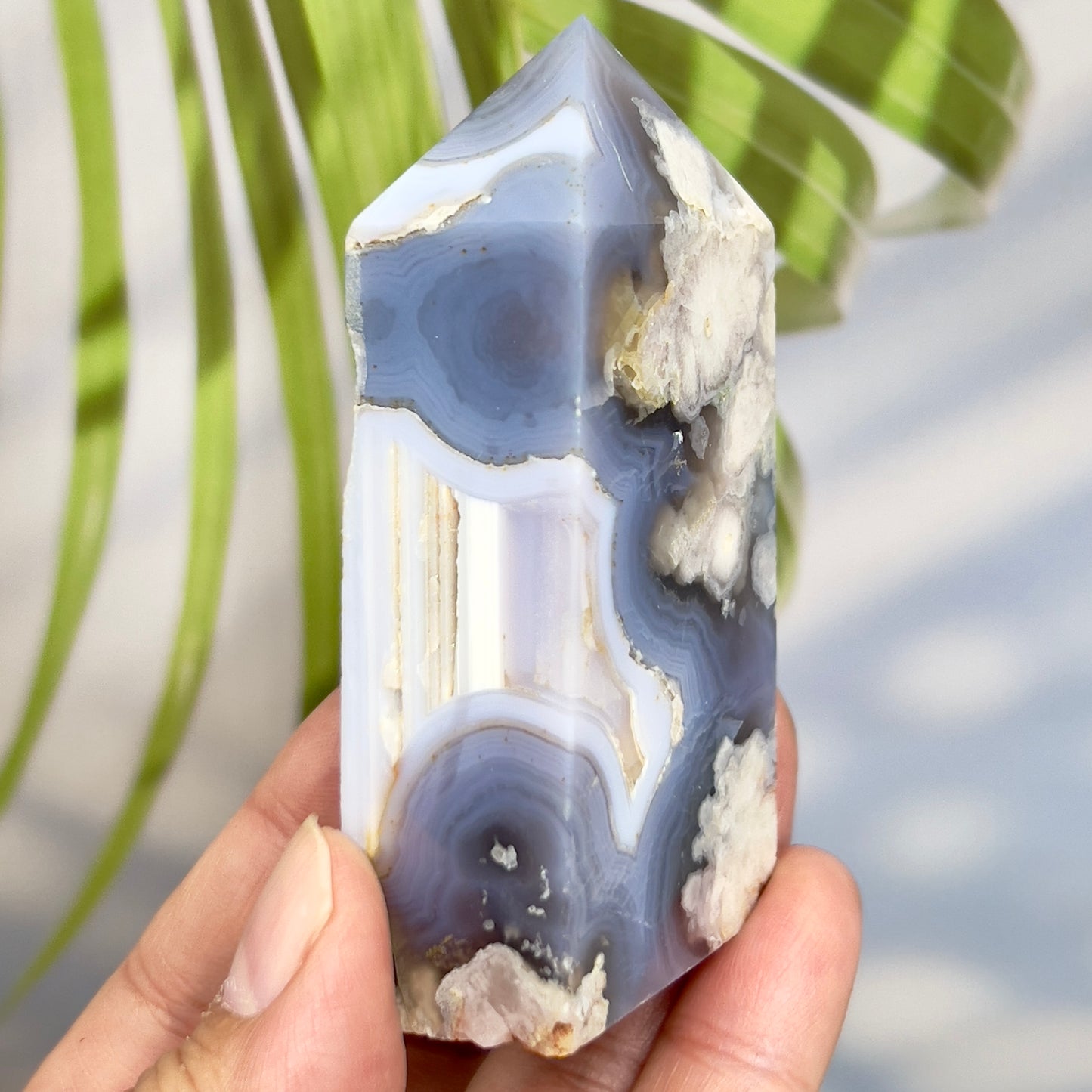 Blue Flower Agate Tower Point Healing Crystal Generator 131g