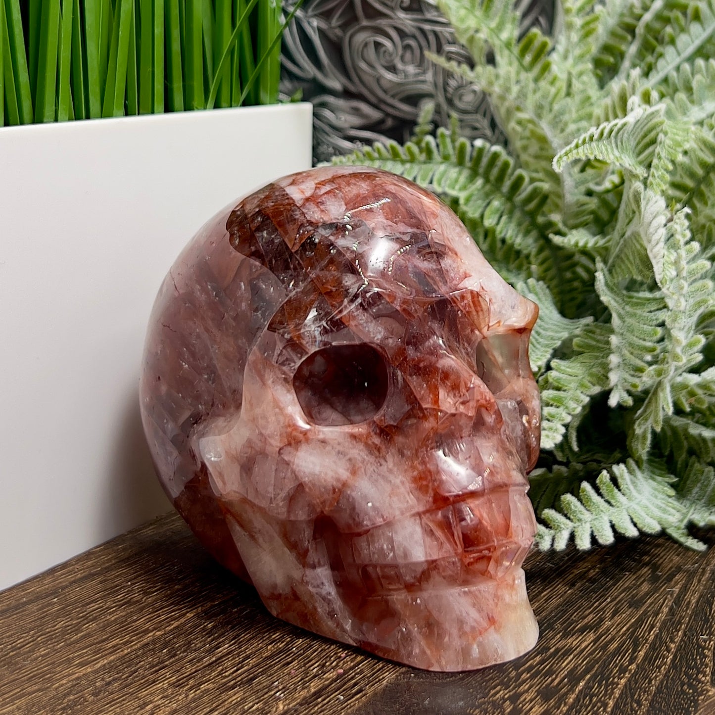 Hematoid Fire Quartz Skull Healing Crystal Carving 1066g