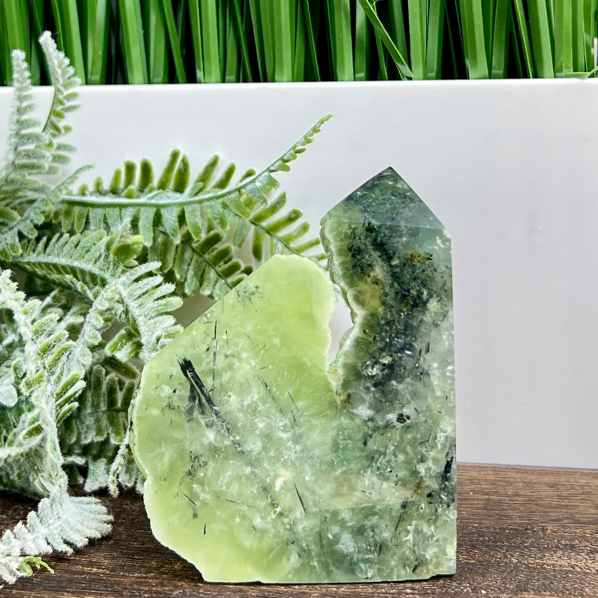 Prehnite with Epidote Tower Crystal Generator 230g