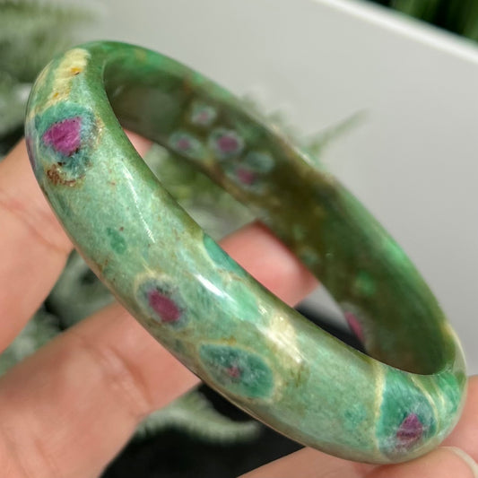 Ruby in Fuchsite Bangle Bracelet UV Reactive Wearable Crystal 62mm Diameter