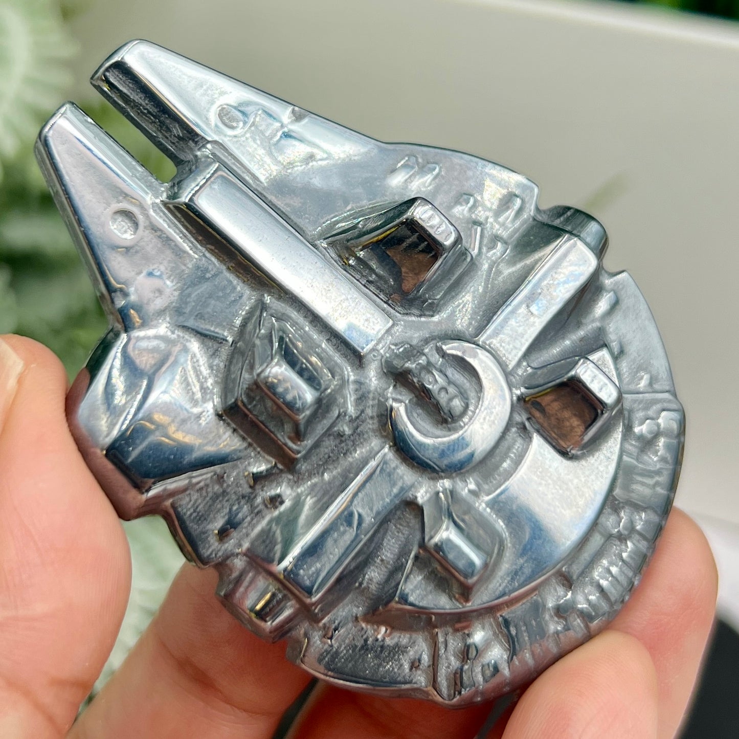 Terahertz Millennium Falcon Star Wars Decorative Carving