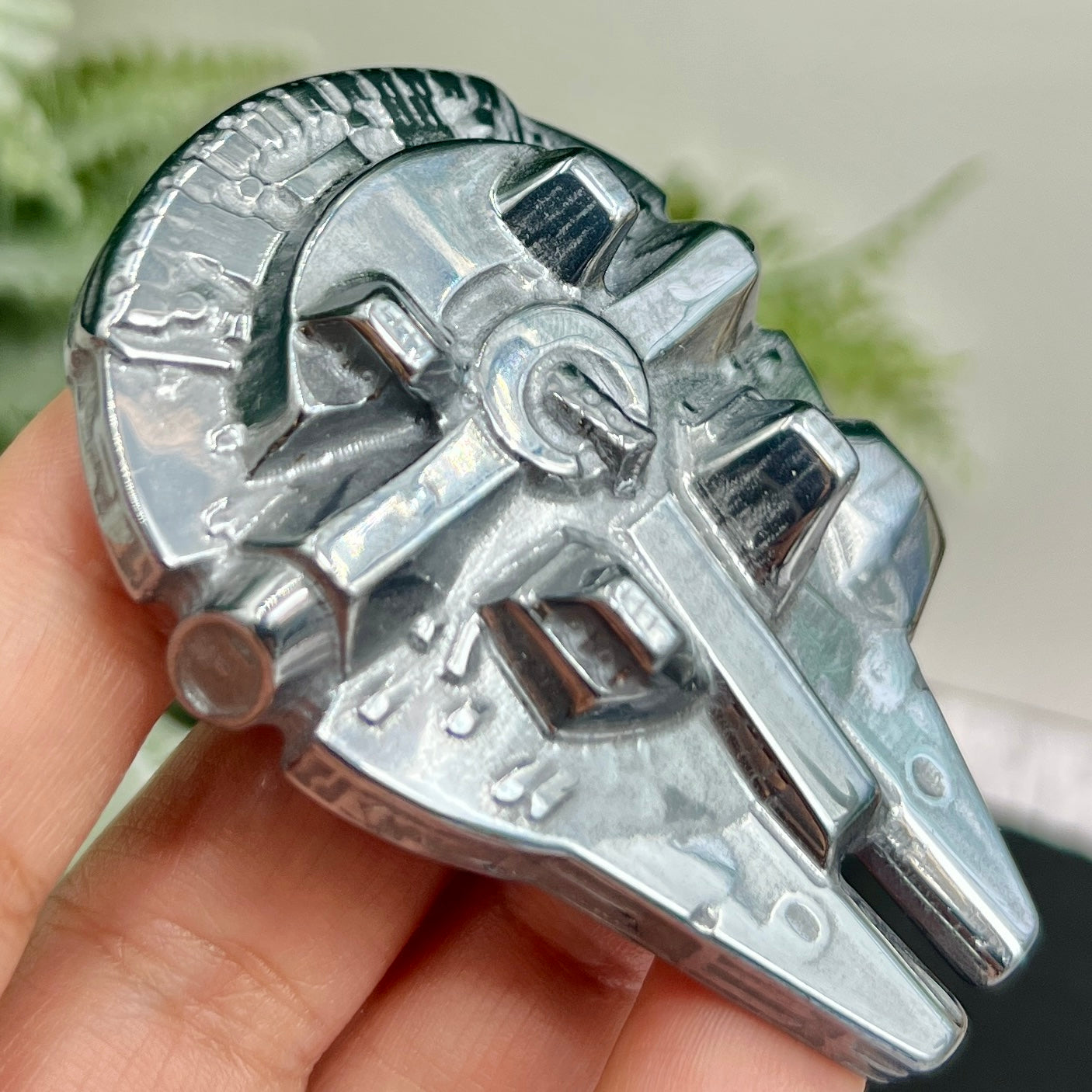 Terahertz Millennium Falcon Star Wars Decorative Carving