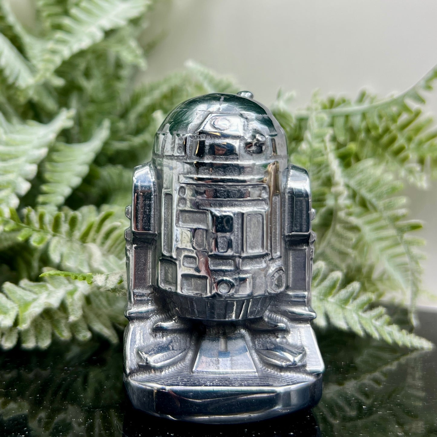 Terahertz R2-D2 Star Wars Decorative Carving