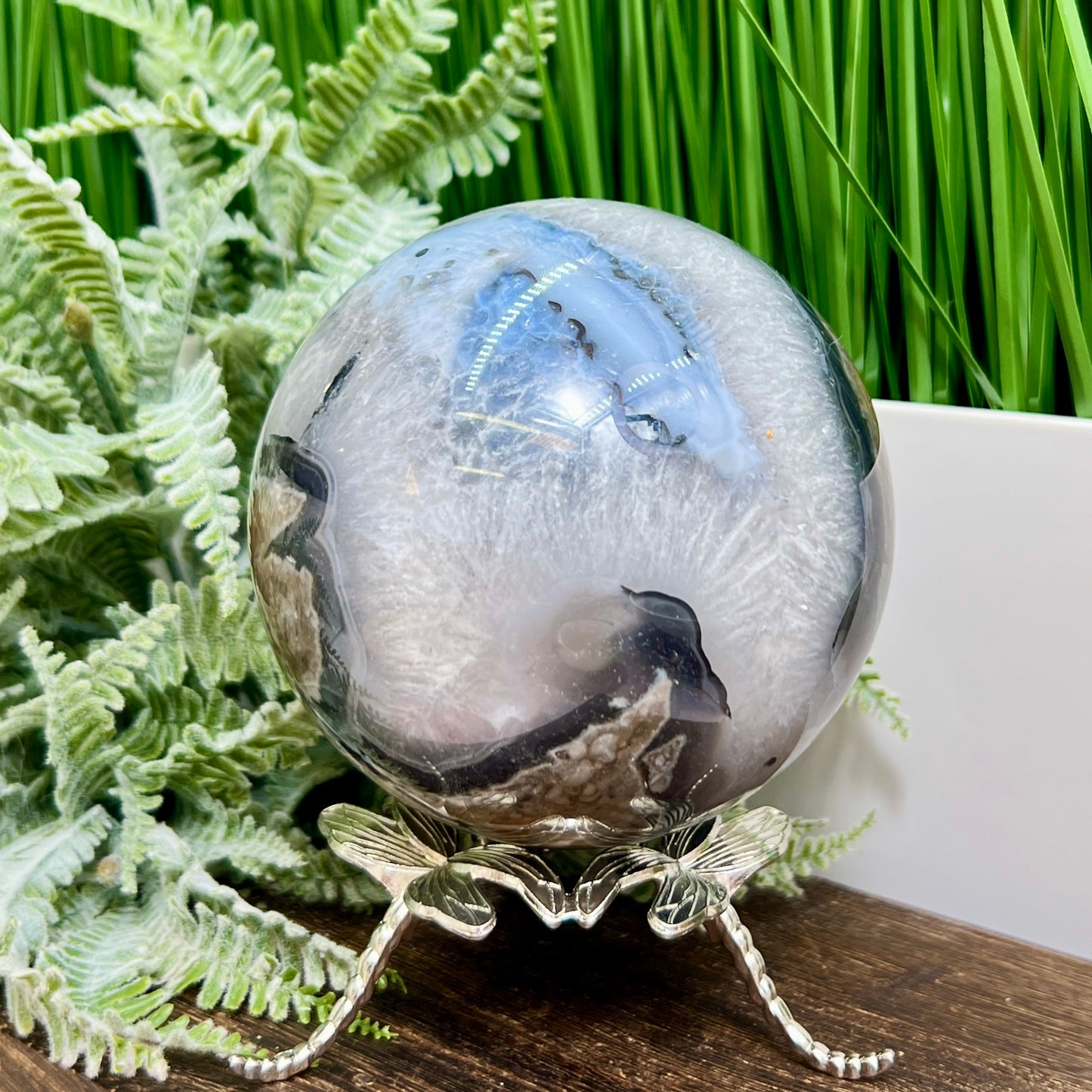 Volcanic Agate Quartz Sphere UV Reactive Large Crystal Ball 1447g 101mm