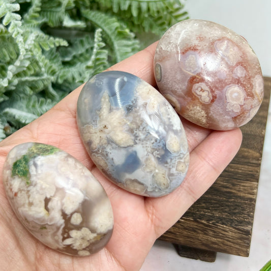 Flower Agate Palm Stones Healing Meditation Reiki Crystals