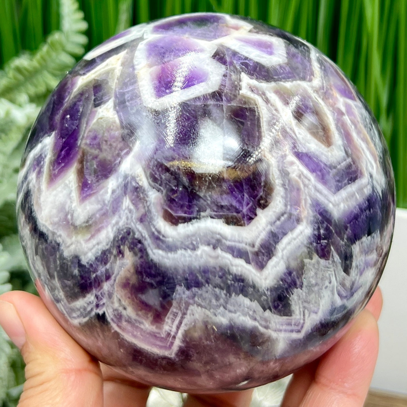 Chevron Dream Amethyst Purple Sphere Healing Crystal Ball 1386g 101mm