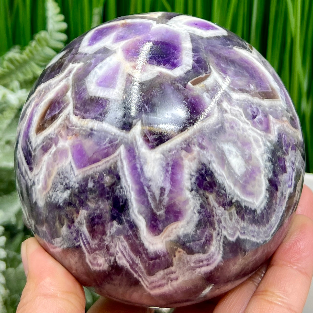 Chevron Dream Amethyst Purple Sphere Healing Crystal Ball 1386g 101mm