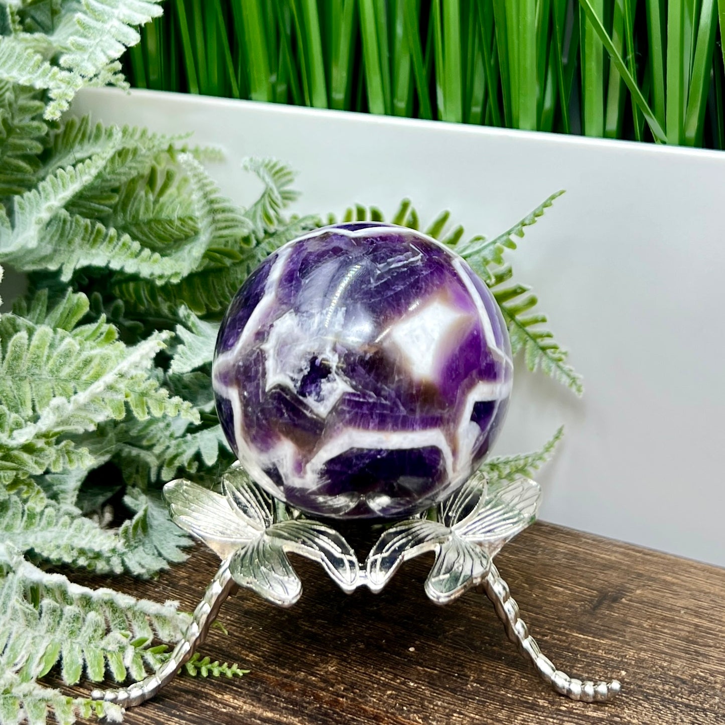 Chevron Dream Amethyst Sphere Healing Crystal Ball 286g 59mm