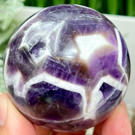 Chevron Dream Amethyst Sphere Healing Crystal Ball 286g 59mm