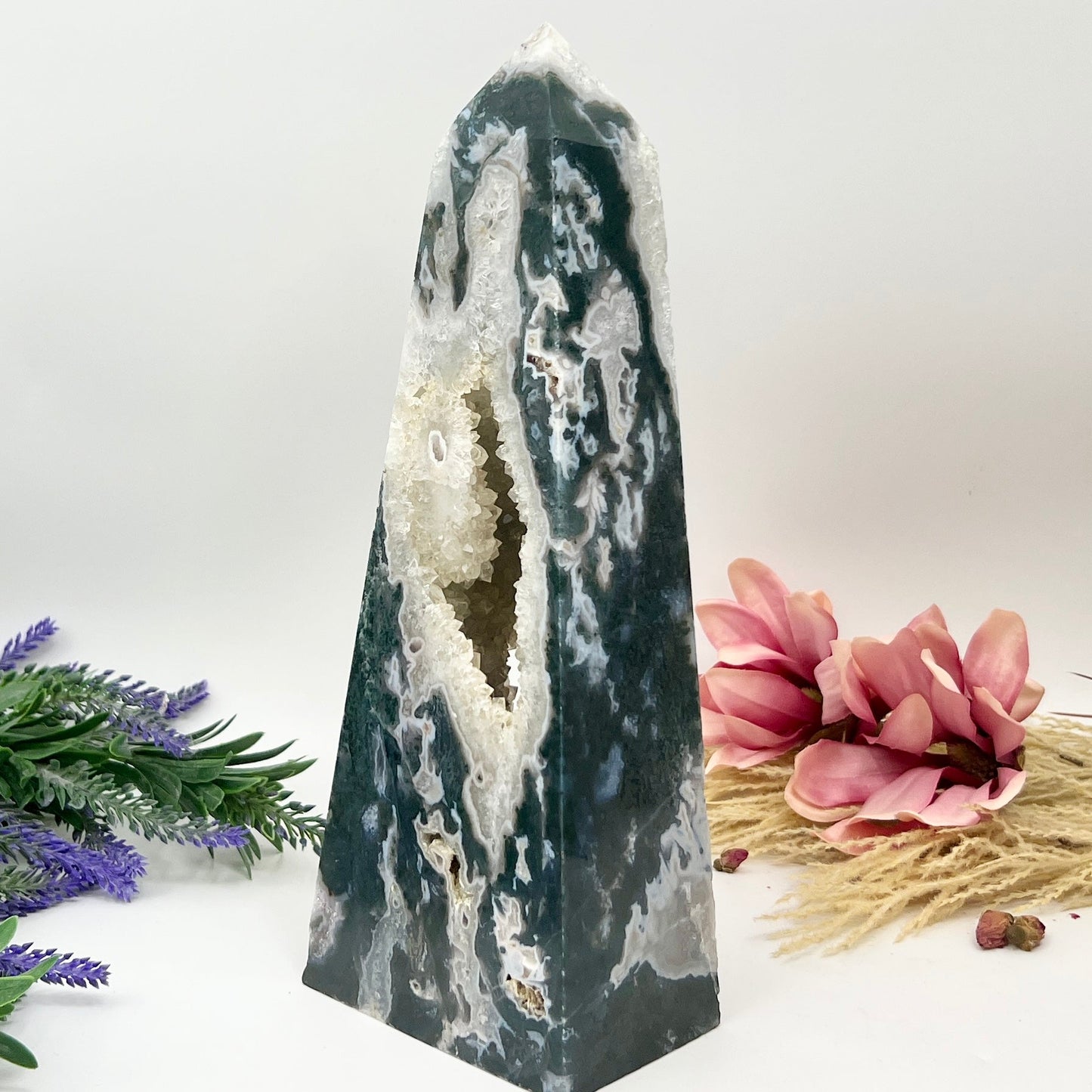 Moss Agate Tower Druzy Crystal Generator 3137g