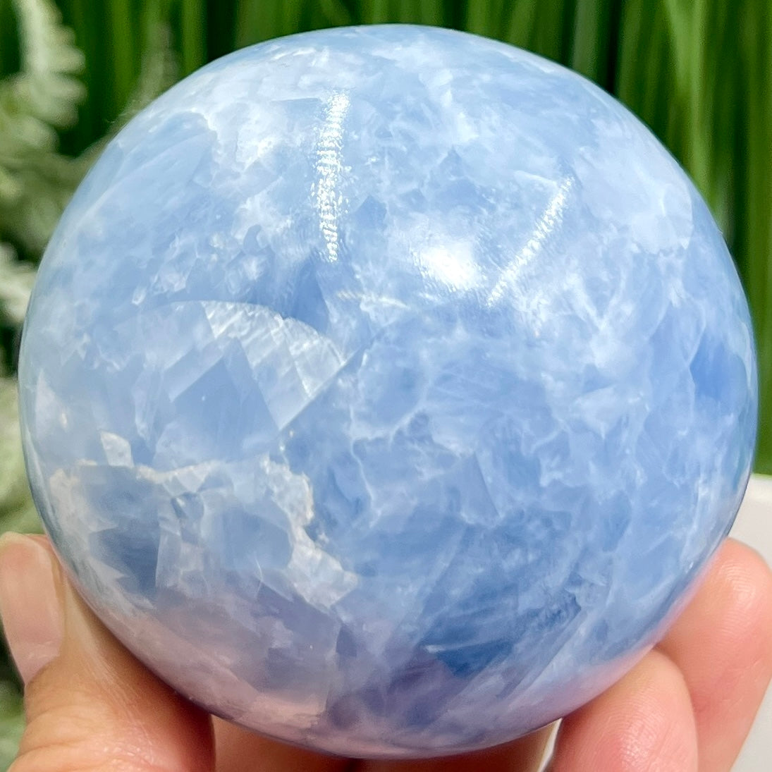 Blue Calcite Sphere Healing Crystal Ball 520g 72mm