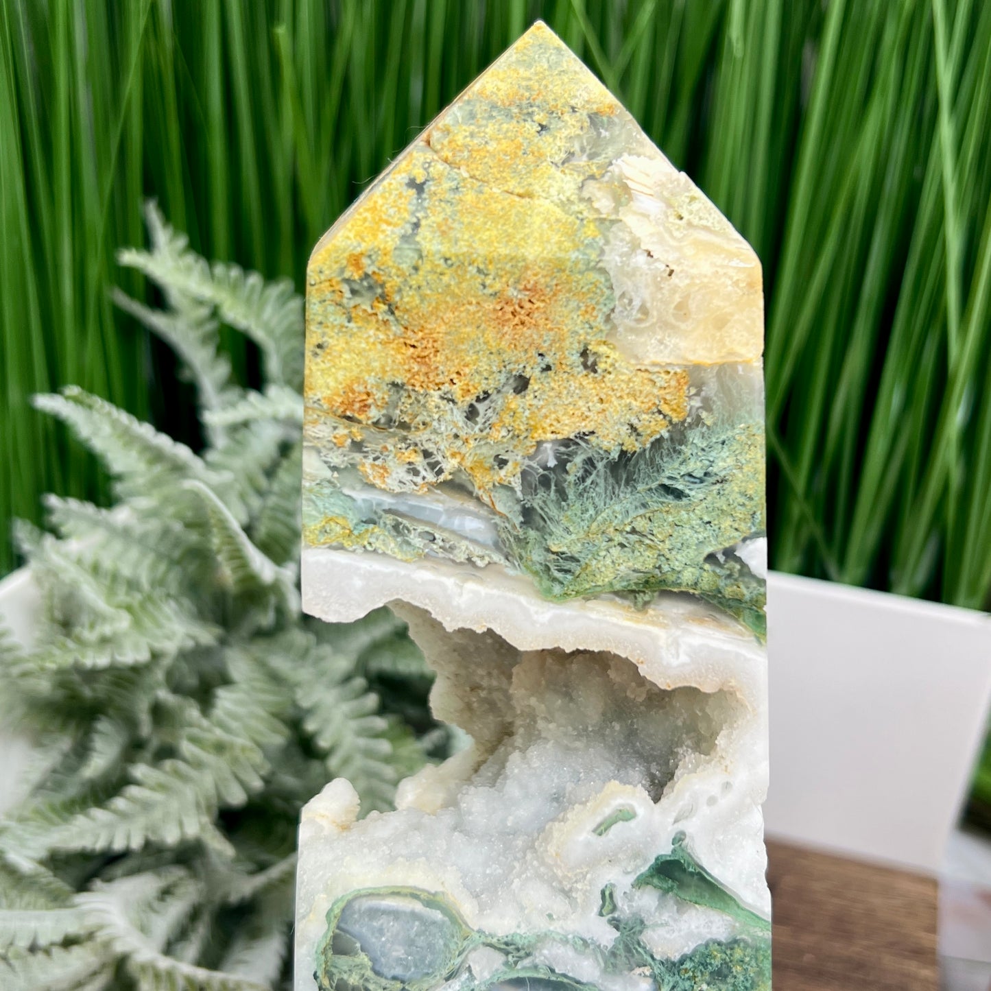 Moss Agate Tower Healing Crystal Generator 1354g 199mm