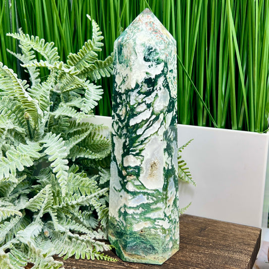 Moss Agate Tower Healing Crystal Generator 962g 203mm