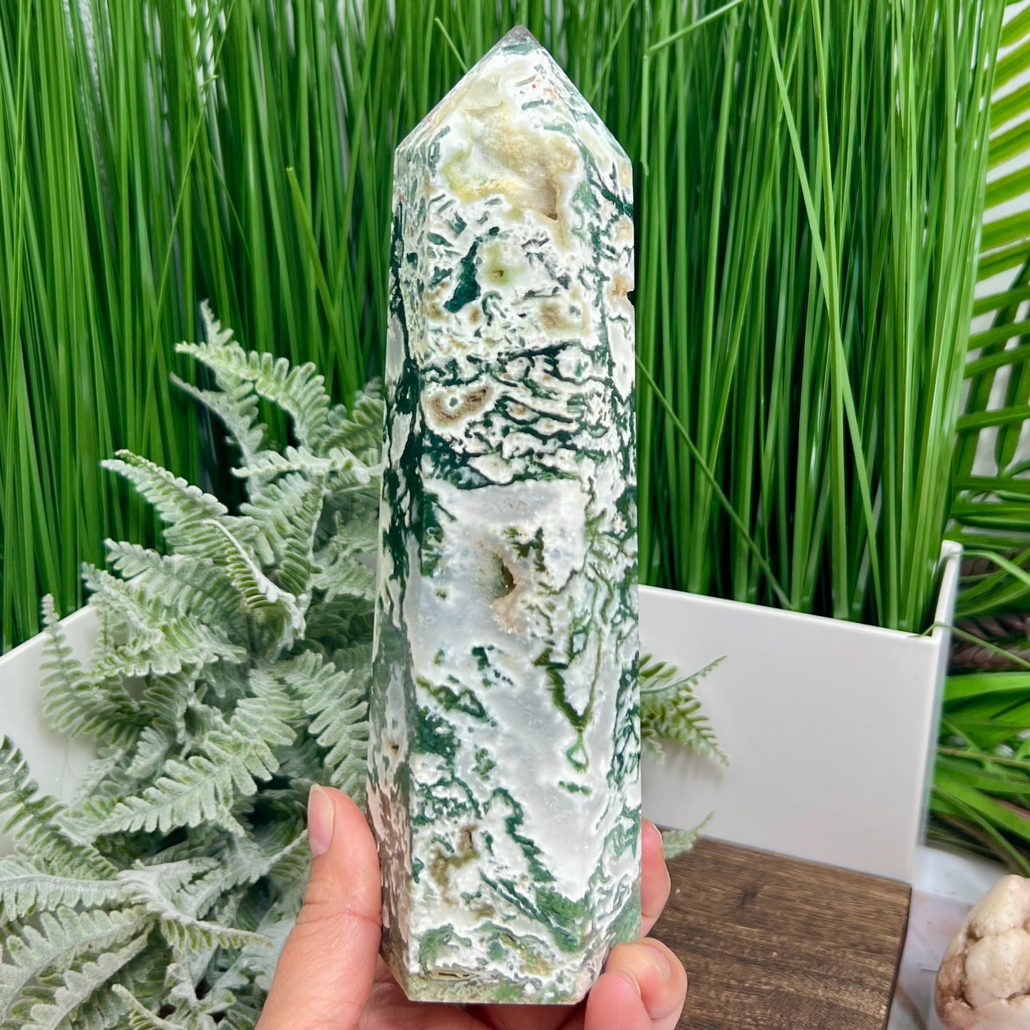 Moss Agate Tower Healing Crystal Generator 962g 203mm