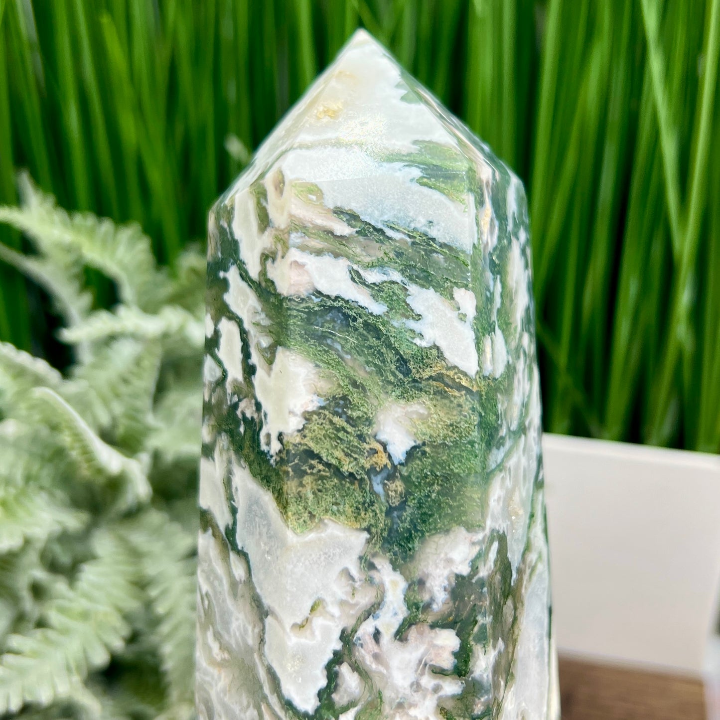 Moss Agate Tower Healing Crystal Generator 1170g 181mm