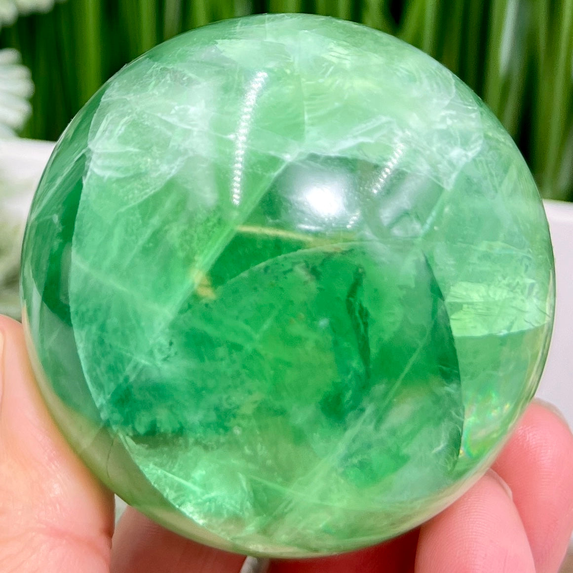 Fluorite Green Flashy Sphere Healing Crystal Ball 410g 63mm