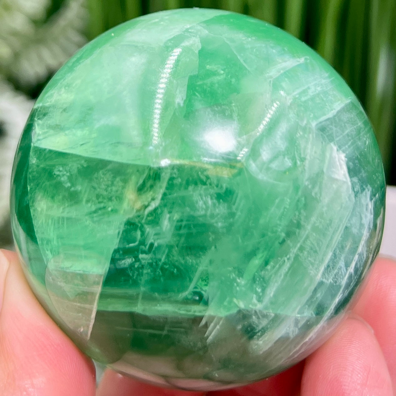 Fluorite Green Flashy Sphere Healing Crystal Ball 336g 59mm