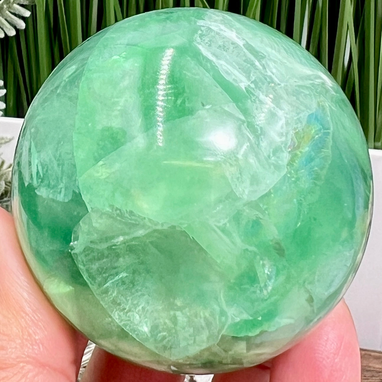 Fluorite Green Flashy Sphere Healing Crystal Ball 336g 59mm