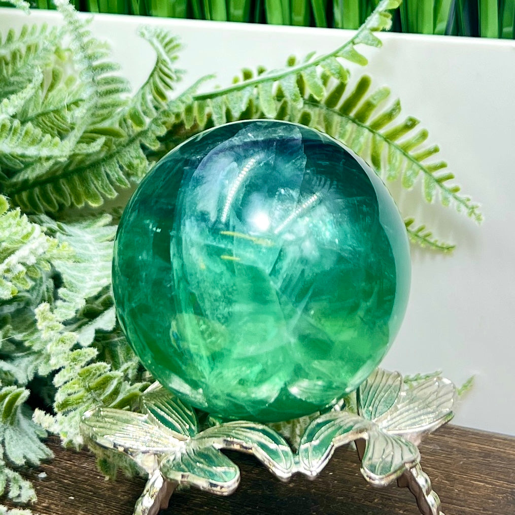 Fluorite Purple Green Flashy Sphere Healing Crystal Ball 352g 60mm