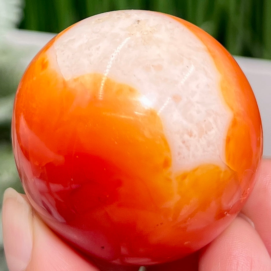 Carnelian with Quartz Sphere Healing Crystal Ball 126g 46mm