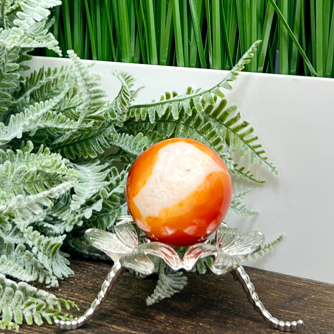 Carnelian with Quartz Sphere Healing Crystal Ball 126g 46mm