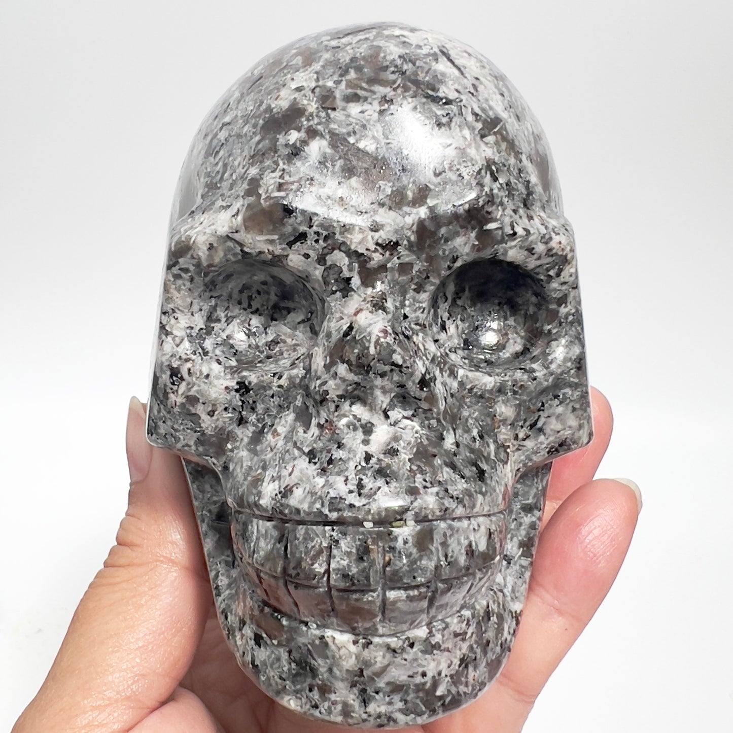 Yooperlite Skull UV Reactive Healing Crystal Carving 1025g