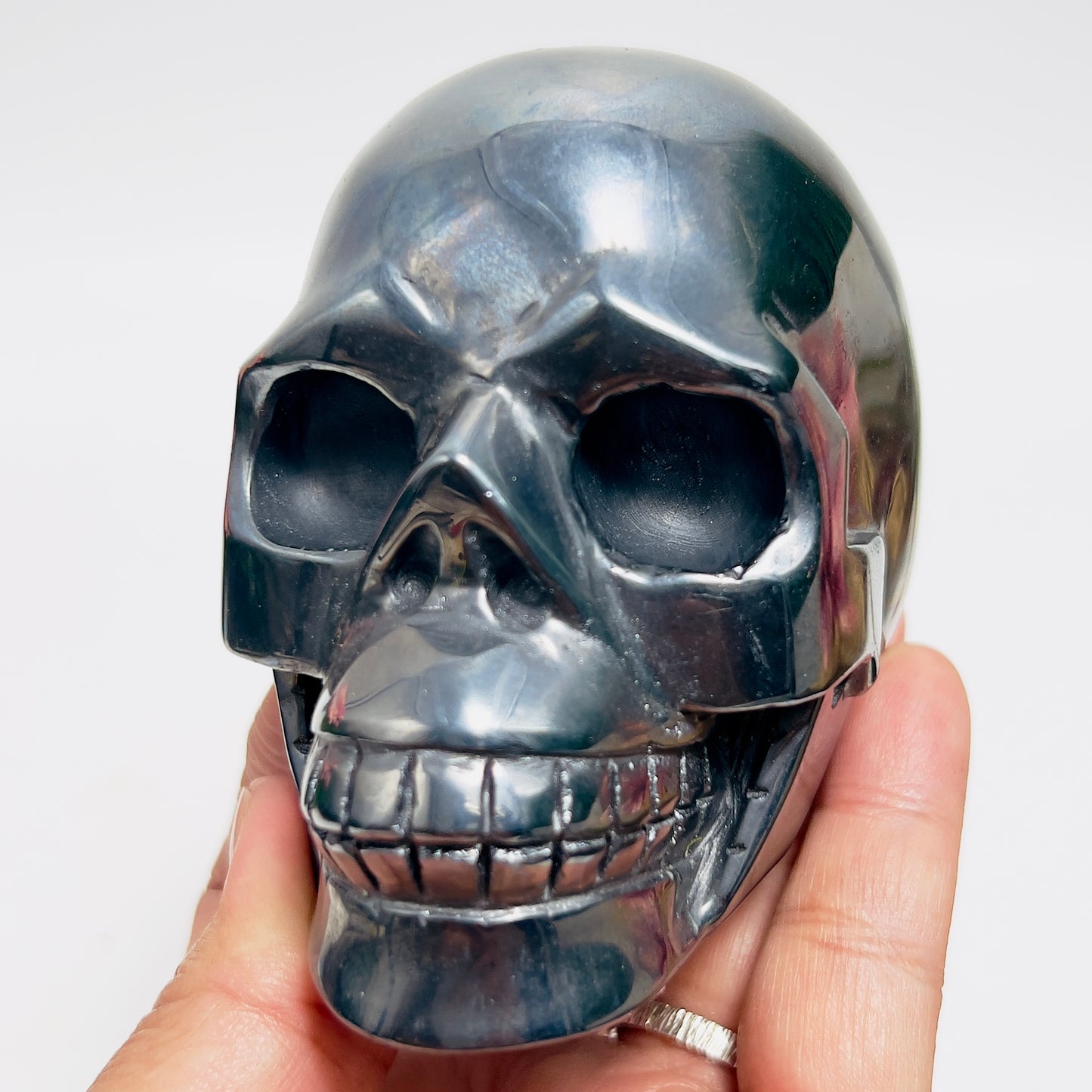 Terahertz Skull Healing Crystal Carving 537g