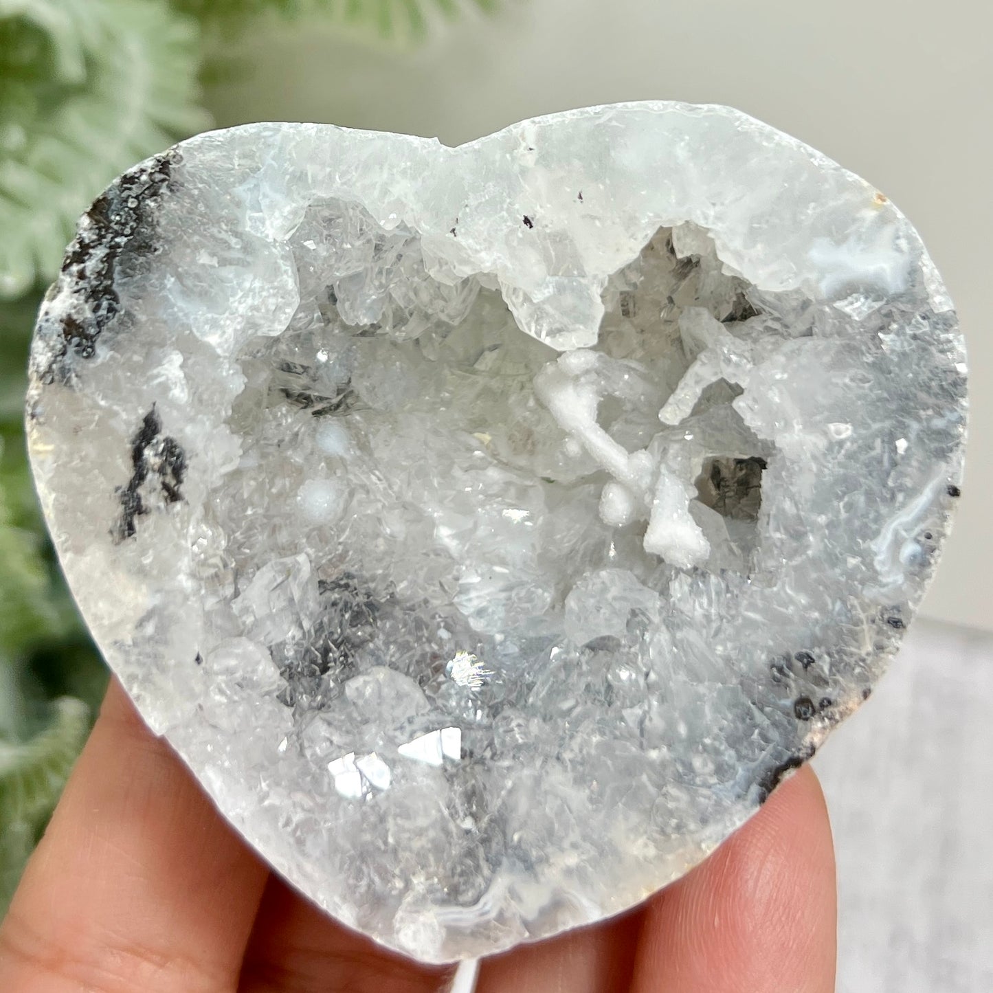 Trancas Quartz Heart Geode Slice Crystal Carving 124g