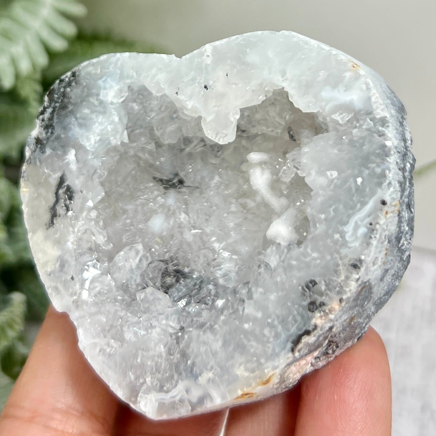 Trancas Quartz Heart Geode Slice Crystal Carving 124g