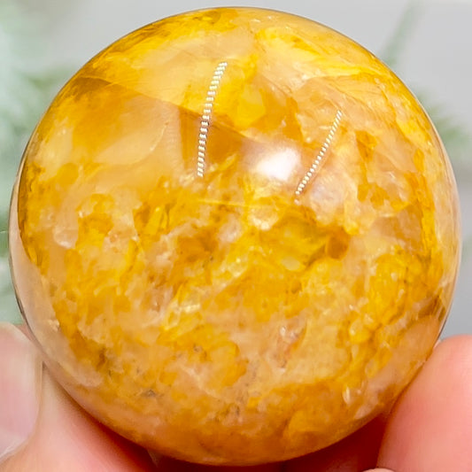 Golden Healer Quartz Sphere Healing Crystal Ball 124g 45mm