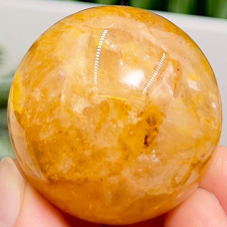 Golden Healer Quartz Sphere Healing Crystal Ball 86g 40mm