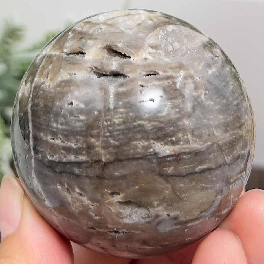 Sphalerite Quartz Sphere Healing Crystal Ball 244g 58mm