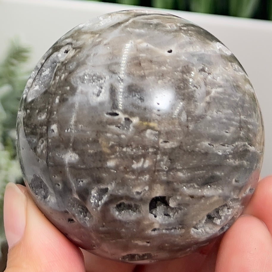 Sphalerite Quartz Sphere Healing Crystal Ball 244g 58mm