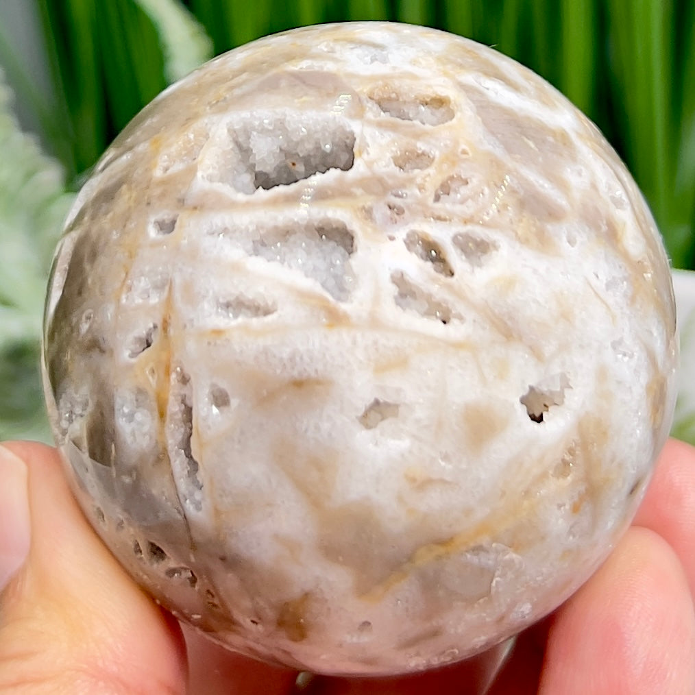 Sphalerite Quartz Sphere Healing Crystal Ball 268g 61mm