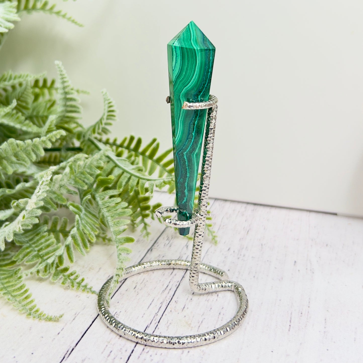 Malachite Wand with Stand Crystal 32g 84mm